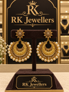 Stunning Pearl with gold earrings